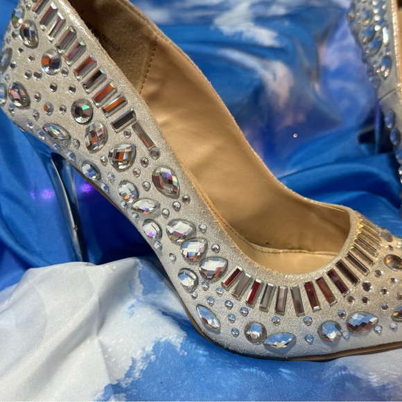 Charlotte Russe Silver Embellished Heels size 9 - Picture 1 of 6